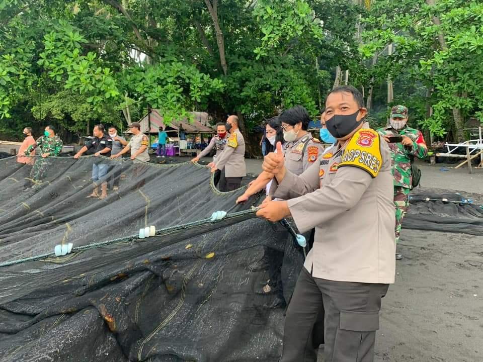 Tinjau Kesiapan Kampung Tangguh di Lembeh Selatan dan Aertembaga, Ini Kata Kapolres Bitung