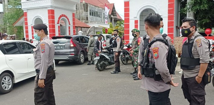 Ratusan Personel Polri Kawal Syukuran Pelantikan Bupati dan Wabup Minsel