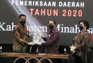 Bupati Minahasa Serahkan Laporan Keuangan Pemerintah Daerah Tahun Anggaran 2020