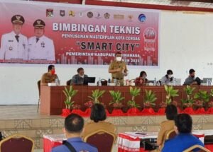 Wakili Bupati ROR, Kadis Kominfo Buka Bimtek Penyusunan Smart City Tahap II di Minahasa