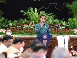 Pimpin Sidang Kabinet Presiden Ingatkan Jajaran Perhatian Maksimal Terhadap Bencana