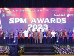 Bupati Minut Joune Ganda Hadiri Acara Penghargaan  Standar Pelayanan Minimal (SPM) Award 2023