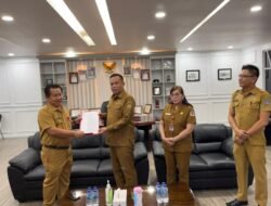 SK Kenaikan Bantuan Keuangan Partai Politik Resmi Diterima Wakil Walikota Manado