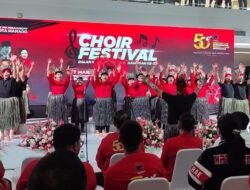 Kenakan Kostum Ala Papua, Minahasa Hebat Choir Memukau di Choir Festival PDIP