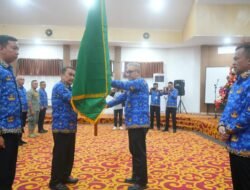 Resmi Dikukuhkan, Dr Micler C. S Lakat Jabat Ketua Dewan Pengurus Korpri Kota Manado