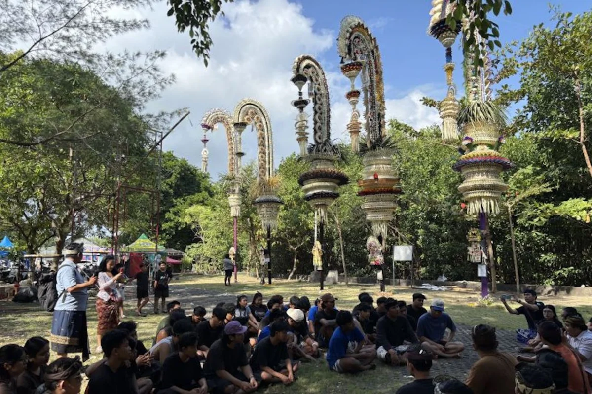 Festival Penjor Desa Serangan 2026: Tonggak Kemandirian Pemuda Melalui Pemberdayaan KEK Kura Kura Bali