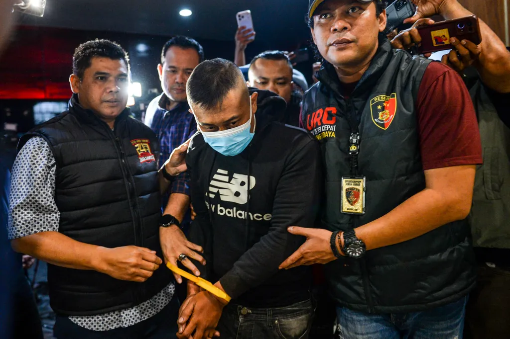 Kasus Penyiksaan Taufik Hidayat di Bandung: Sorotan Tajam pada Pola Asuh, Kesehatan Mental, dan Peran Krusial Negara