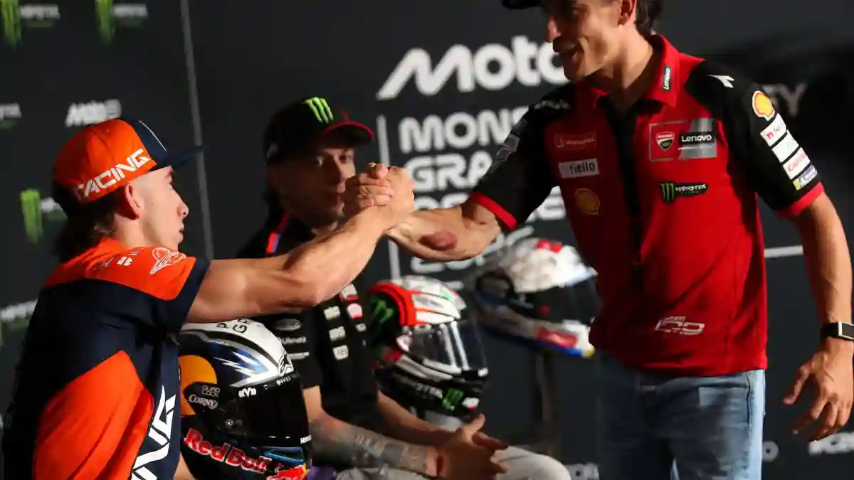 Acosta Tak Sabar Belajar dari Sang Legenda: "Sebuah Kehormatan Besar Bertandem dengan Marquez di Ducati"
