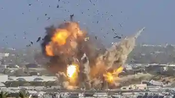 AS Gempur 90 Titik Sasaran Militer Iran dalam Serangan Kilat