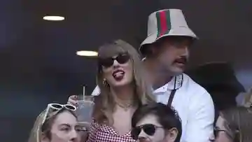 Salah Dikira Spam, Undangan Pernikahan Taylor Swift Nyaris Lenyap Gara-gara Suami