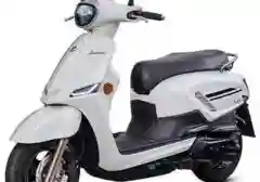Suzuki Saluto 125cc Meluncur di Taiwan, Siap Jadi Pesaing Skutik Premium?