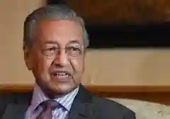 Menjelang Abad Kedua, Mahathir Mohamad Ungkap Kunci Kebugaran Luar Biasa di Usia 101 Tahun
