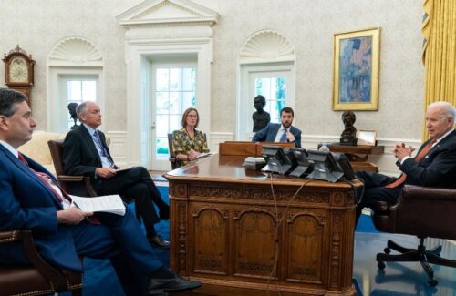 Di Balik Sukses Legislatif Biden: Sosok Kunci di Capitol Hill yang Merajut Konsensus