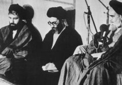 Jejak Sang Pewaris: Dari Murid Setia hingga Pemimpin Tertinggi Iran, Kisah Ali Khamenei