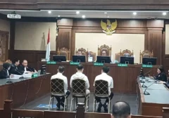 Terjerat Suap Pejabat Bea Cukai, Bos Blueray Cargo John Field Diganjar 2 Tahun Penjara