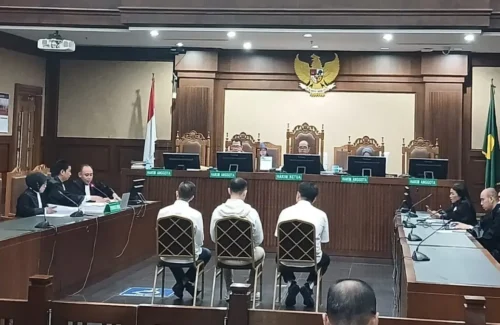Terjerat Suap Pejabat Bea Cukai, Bos Blueray Cargo John Field Diganjar 2 Tahun Penjara