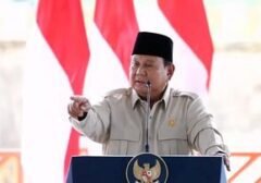 Prabowo Ingatkan Aparat Penegak Hukum: 'Kehormatan Kalian Bersumber dari Rakyat'