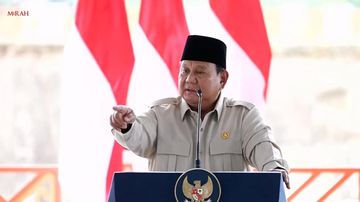 Prabowo Ingatkan Aparat Penegak Hukum: 'Kehormatan Kalian Bersumber dari Rakyat'
