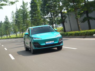 LEPAS E4 EV Meluncur: Platform LEX Bawa Sensasi Berkendara Lebih Baik