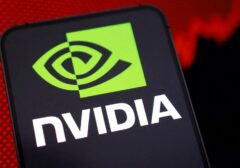 Sinyal Retak Dominasi Nvidia: Saham Anjlok, Pesaing Mulai Mengancam