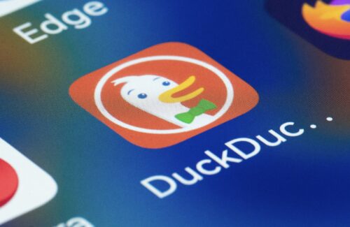 Kabar Baik Pengguna YouTube: DuckDuckGo Kini Blokir Iklan Video Otomatis