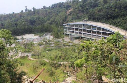 Jejak Wisata Ikonik Indonesia: Dari Riuh Tawa Kini Menyisakan Sunyi