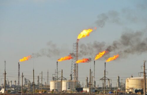 Cetakan Rekor Produksi Minyak Pasca-OPEC, UEA Lampaui 4 Juta Barel Sehari