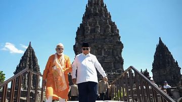 Momen Sakral di Candi Prambanan: Narendra Modi Akui Momen Paling Menyentuh Hati Selama di Indonesia