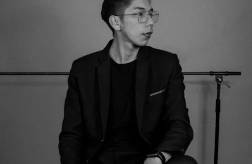 Dari 'Ade Baju Hitam' ke Panggung Nasional: Profil IDRRD, Sang Maestro Musik dan Pengusaha Muda Asal Makassar