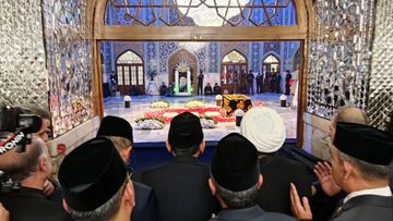 Momen Langka: Petinggi RI Ziarahi Makam Ayatollah Ali Khamenei di Mashhad