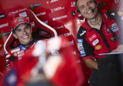 Marquez Pole di Sachsenring, Bezzecchi Jatuh Tragis di Kualifikasi MotoGP Jerman