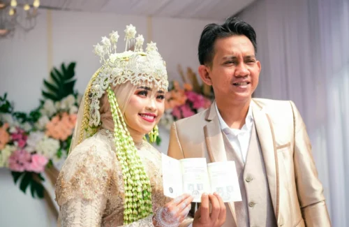 Terbongkar! Alasan Opah dan Tok Dalang Tak Menikah Meski Dekat, Ini Fakta Mengejutkan di Balik Upin & Ipin
