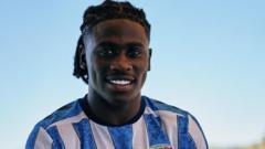 Coventry City Resmi Boyong "Permata" Burnley, Loum Tchaouna, Perkuat Lini Serang