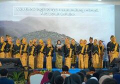 Mandalika Menggema di Panggung Sekolah: Siswa SRMP 18 Sajikan Drama Edukatif,
Apresiasi Keterampilan Unik