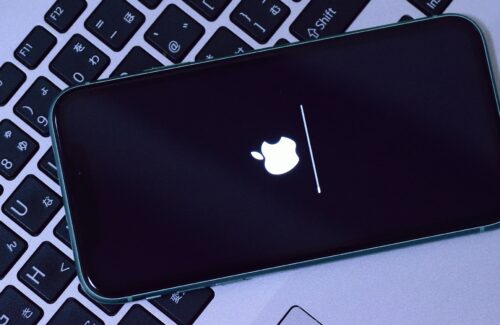 Ancaman AI Mendorong Apple Ubah Strategi Pembaruan Keamanan, Rilis Cepat Jadi Prioritas