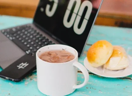 Pecinta Kopi 'Ngilu' Lambung? Ini Rahasia Racik Kopi Rendah Asam Tanpa Ribet di Rumah
