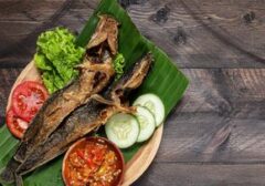 Meluruskan Mitos Lele Melintir Saat Digoreng: Bukan Semata Karena Pakan Kotoran!