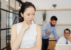 Waspada! 7 Sinyal Tersembunyi Orang yang Diam-diam Iri dengan Kesuksesan Anda