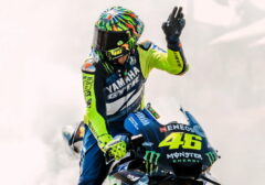 Kembalinya Sang Legenda: Valentino Rossi Gebrak Goodwood dengan Yamaha MotoGP