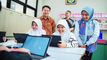 Samsung Hadirkan Revolusi Pendidikan Digital untuk Sekolah di Tanah Air