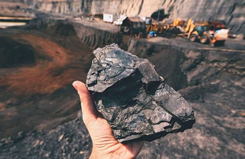 Ancaman Krisis Energi Mengintai, Pemerintah Ultimatum PLN: Kejar Kontrak Batu Bara Demi Kelistrikan Nasional!