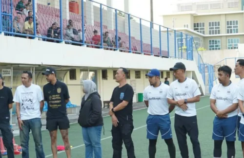 Semangat Baru PSIS Semarang: Suporter Setia 'Panser Biru' Kawal Latihan Perdana Demi Target Liga 1