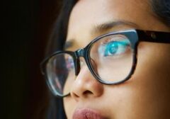 Waspada! Anak di Bawah 8 Tahun Rentan Mata Minus Akibat Gadget dan Kurang Aktivitas Luar Ruang