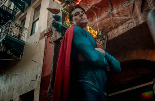 Terungkap! Penampakan Kostum Perang Lex Luthor Nicholas Hoult di "Superman: Legacy"