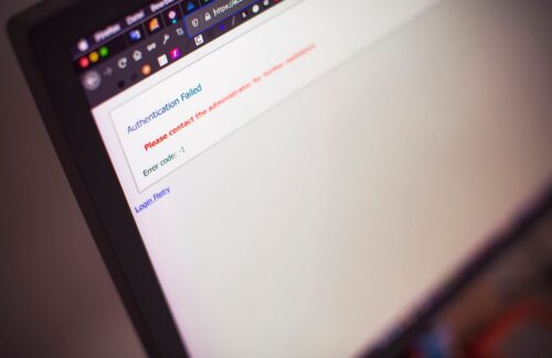 Mengurai Benang Kusut: Analisis Keluhan Server Error Saat Pengajuan Antrean Online Pencairan JHT