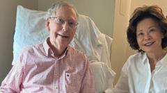 Mitch McConnell Ungkap Alasan Absen: Cedera Akibat Jatuh dan Pneumonia