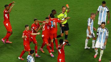 Kartu Merah Embolo Picu Polemik, Sorotan Tajam untuk Wasit dan VAR
