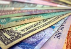 Dolar Perkasa, Rupee, Yen, Ringgit, dan Won Kompak Tergerus di Awal Pekan