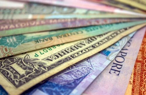 Dolar Perkasa, Rupee, Yen, Ringgit, dan Won Kompak Tergerus di Awal Pekan