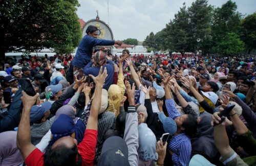 Tantangan Berat Penyaluran Bansos di Daerah 3T: Menjangkau yang Terlupakan